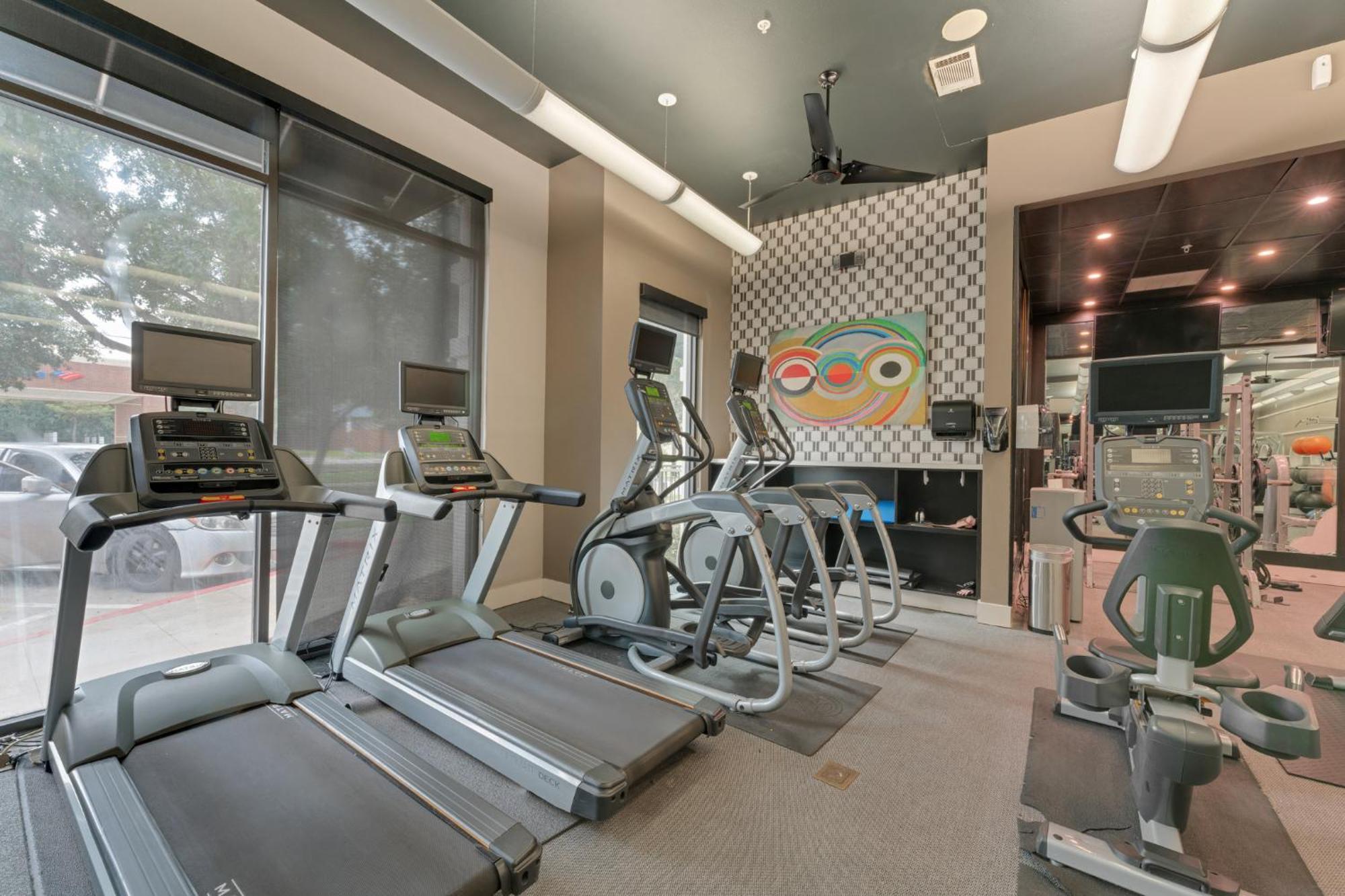 Cs 3206 Elegant 2br , Pool, Gym, Parking Apartment